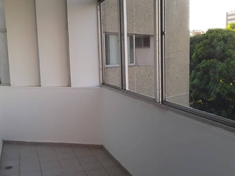 Apartamento à venda Aldeota com 145m² e 3 quartos por R$ 750.000 - 1675955975-potomac-varanda-esquerda.jpg