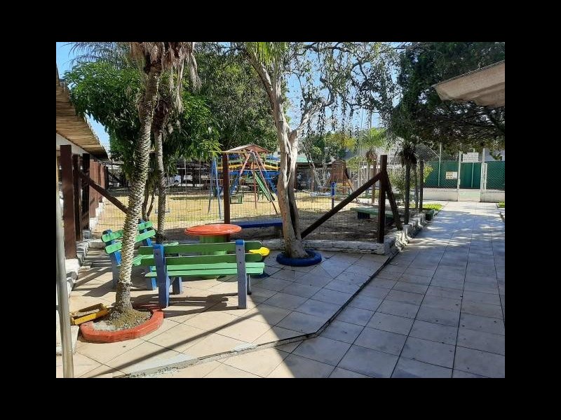 Apartamento à venda Sarandi com 64m² e 2 quartos por R$ 195.000 - 359106637-praca.jpg