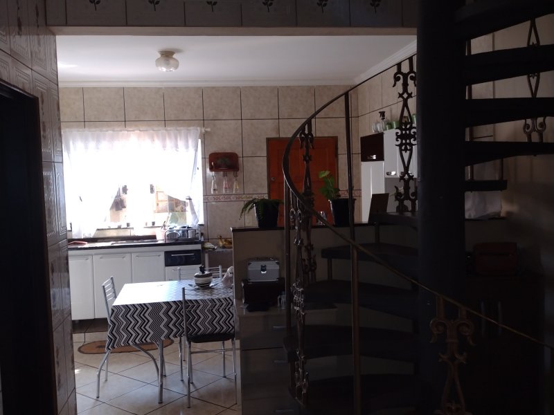 Casa à venda Centro com 93m² e 3 quartos por R$ 250.000 - 1612762053-img-20210822-103348539.jpg