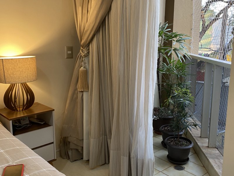 Apartamento à venda Centro com 158m² e 3 quartos por R$ 495.000 - 346856921-sacada-da-suite.jpg