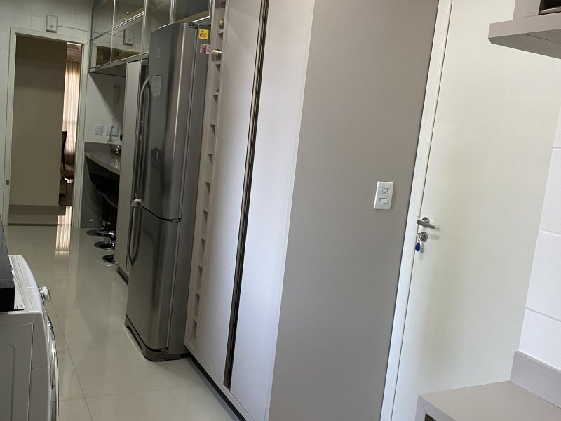 Apartamento à venda Centro com 158m² e 3 quartos por R$ 495.000 - 896873555-lavanderia-4.jpg