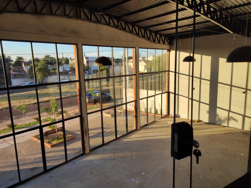 Comercial para alugar Jardim Monte Rei com 350m² e 1 quarto por R$ 3.900 - 661749670-img-20210513-171456.jpg