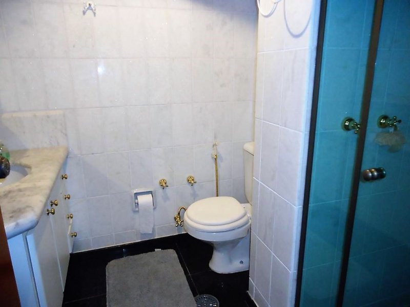 Apartamento à venda Vl. Inglesa com 180m² e 4 quartos por R$ 900.000 - 1089269711-foto-banheiro-2.jpg