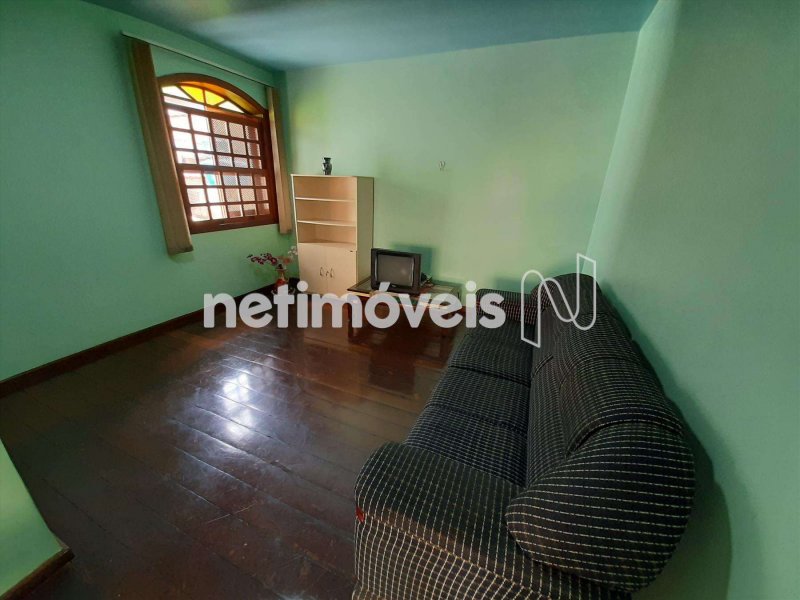 Casa à venda Joao Pinheiro com 497m² e 8 quartos por R$ 990.000 - 780493032-3df5ad44-e-f10-sala-de-tv.jpg