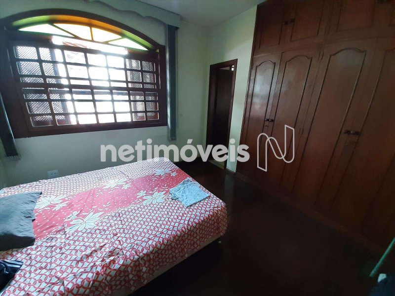 Casa à venda Joao Pinheiro com 497m² e 8 quartos por R$ 990.000 - 852265104-16060dcf-c-f16-quarto-casal-outro-angulo.jpg