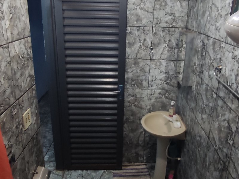 Casa à venda Jardim Salgado Filho com 215m² e 4 quartos por R$ 230.000 - 2077025128-img-20210825-124903.jpg