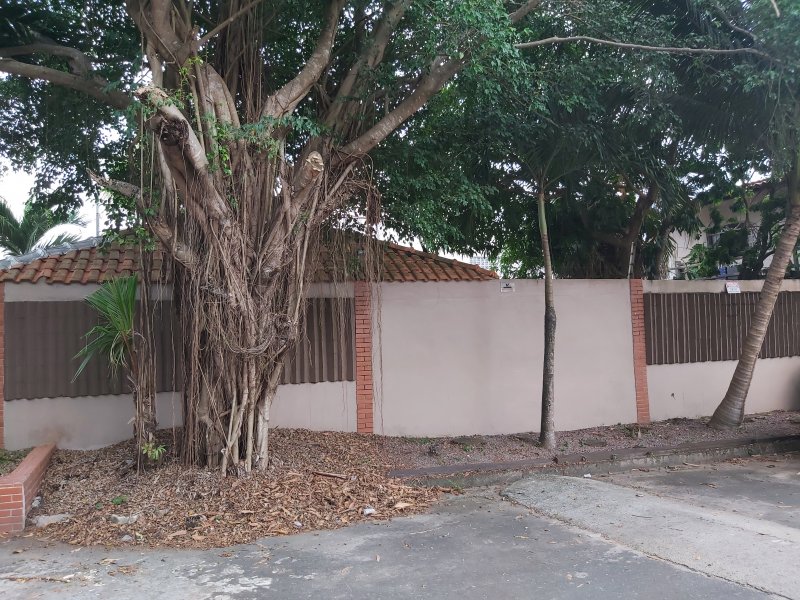 Casa de condomínio à venda Parque Dez de Novembro com 400m² e 3 quartos por R$ 560.000 - 1657922761-20210809-172335.jpg