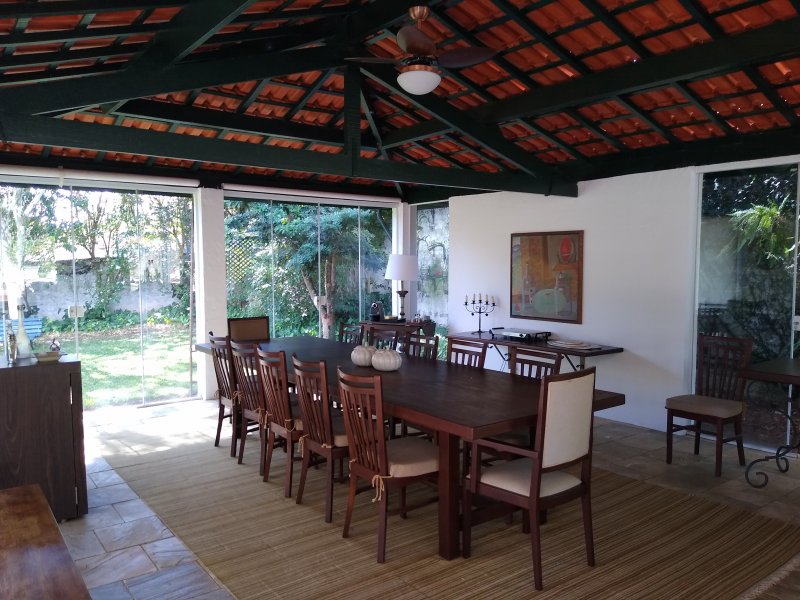 imóvel com 1800m² - Centro - Alambari