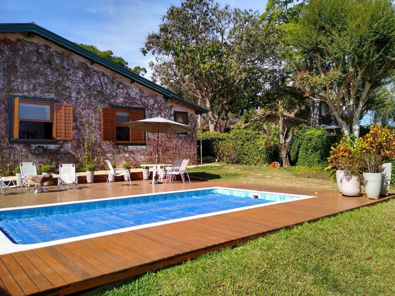 imóvel com 1800m² - Centro - Alambari