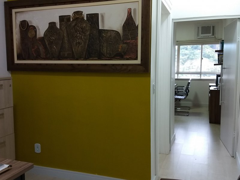 Comercial à venda Bento Ferreira com 30m² e 1 quarto por R$ 165.000 - 350953754-inbound8857557295225362467.jpg