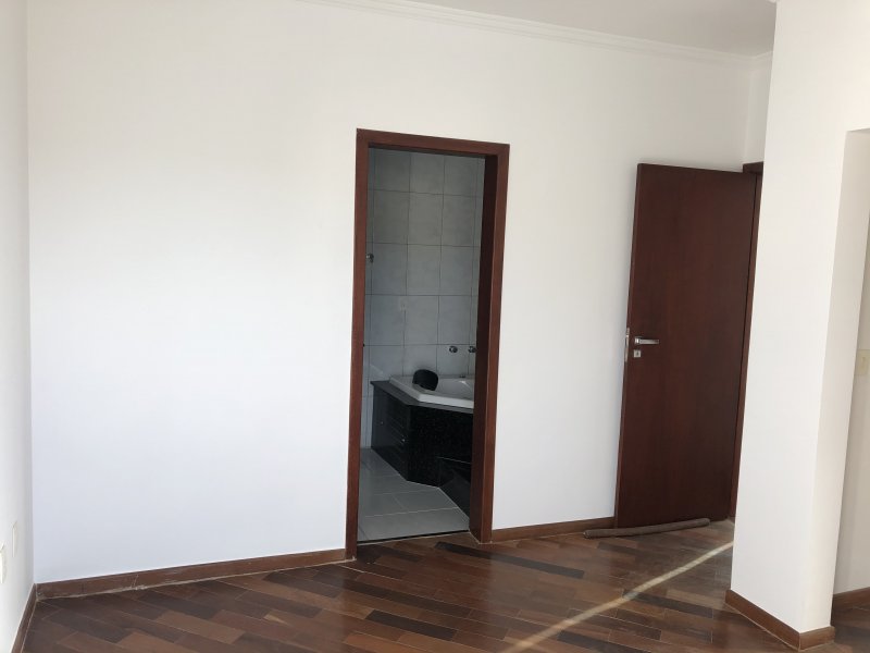 Casa à venda Vila Oliveira com 256m² e 3 quartos por R$ 850.000 - 105813802-96b2a6ad-12b0-45bb-ae89-448014a4d2bb.jpeg