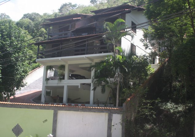imóvel com 523m²
