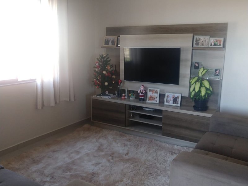 Casa à venda Uvaranas com 234m² e 3 quartos por R$ 590.000 - 649964851-whatsapp-image-2021-08-28-at-15.jpeg