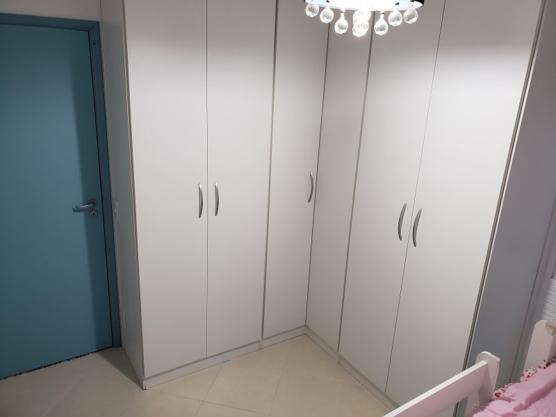 Casa à venda Santa Terezinha com 148m² e 3 quartos por R$ 852.000 - 1292311417-bc-quarto-2g-visao-armarios.jpg