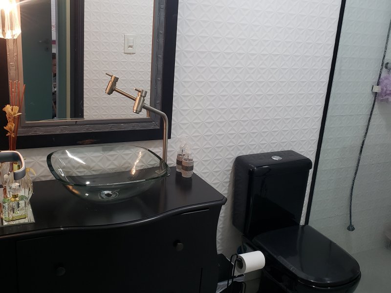 Casa à venda Santa Terezinha com 148m² e 3 quartos por R$ 852.000 - 1902128379-bd-banheiro-3.jpg