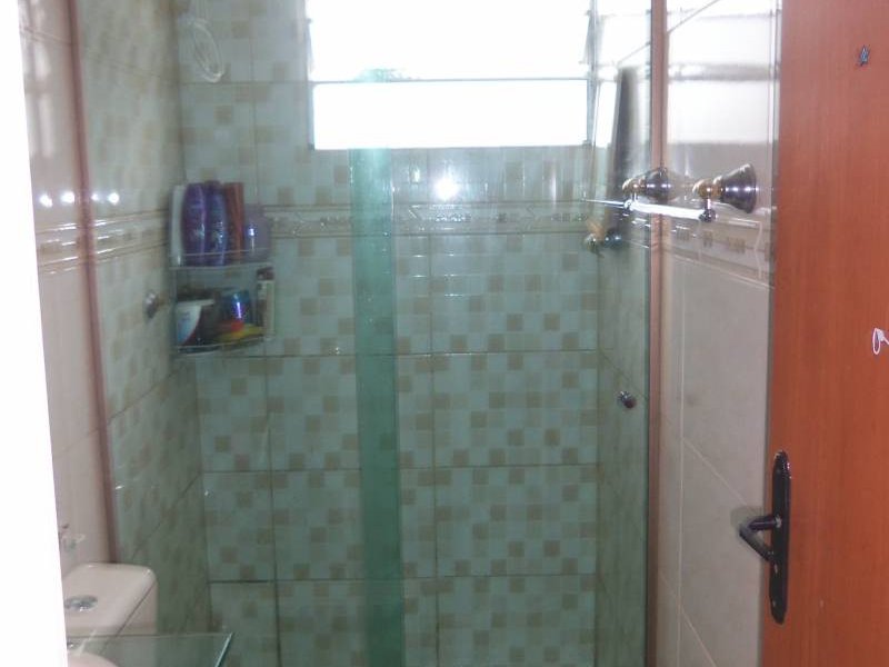 Apartamento à venda Vila Clarice com 50m² e 2 quartos por R$ 225.000 - 1941306251-02-banheiro.jpg