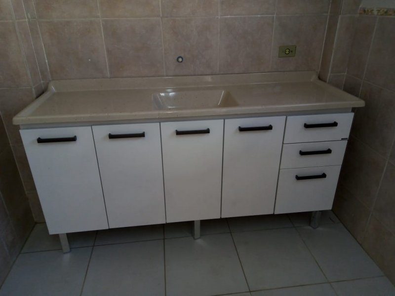 Casa para alugar Centro com 100m² e 2 quartos por R$ 1.250 - 1836939462-58c135dd-6448-4207-9f42-380960534754.jpeg