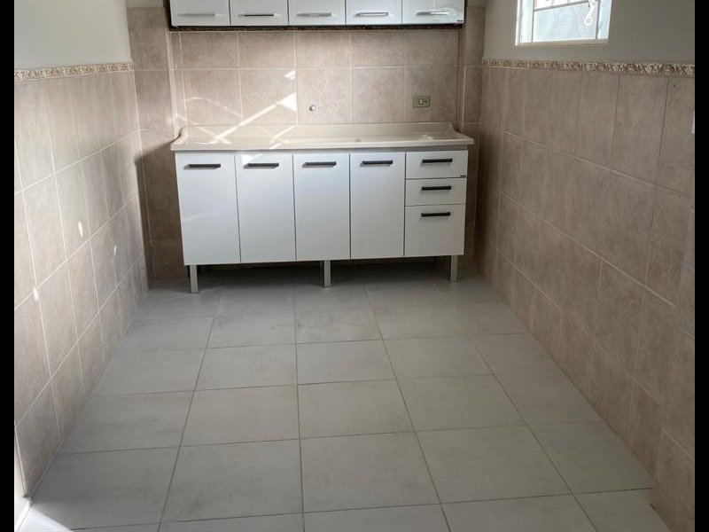 Casa para alugar Centro com 100m² e 2 quartos por R$ 1.250 - 2028063727-66395fef-605d-434b-af2d-ec64325c456e.jpeg