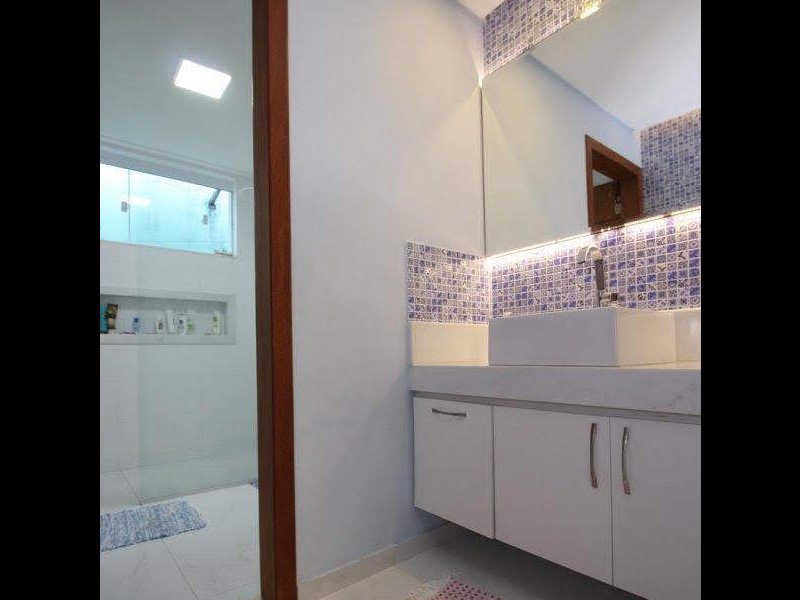 Casa à venda Jardim Atlântico com 360m² e 4 quartos por R$ 425.000 - 1093430414-banheiro-1.jpeg