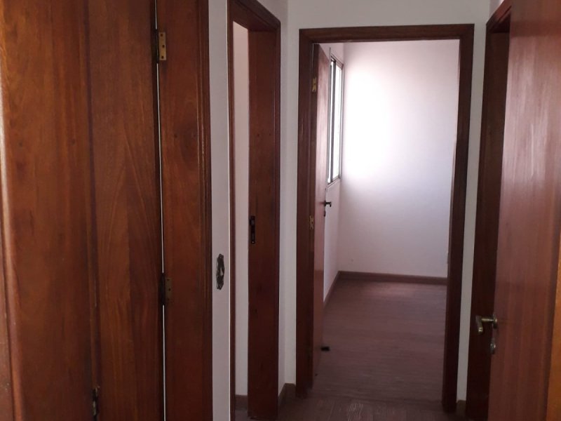 Apartamento à venda vila lemos com 151m² e 3 quartos por R$ 450.000 - 379868418-05-corredor.jpeg