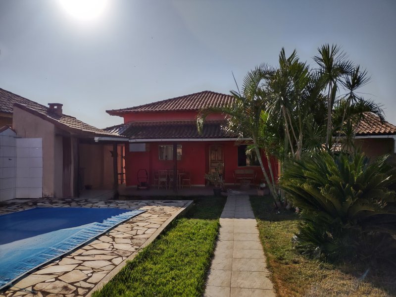imóvel com 325m² - Outeiro  - Araruama