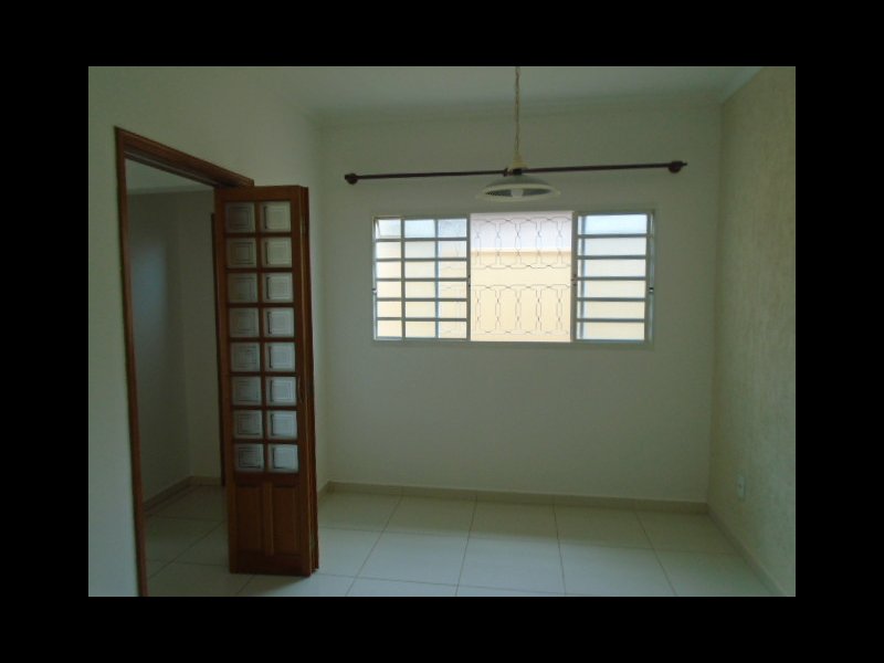 Casa à venda Vila Yamada com 160m² e 3 quartos por R$ 395.000 - 1835220572-ce84063b-05d8-4713-bb87-bf2b6c6d1062.jpeg