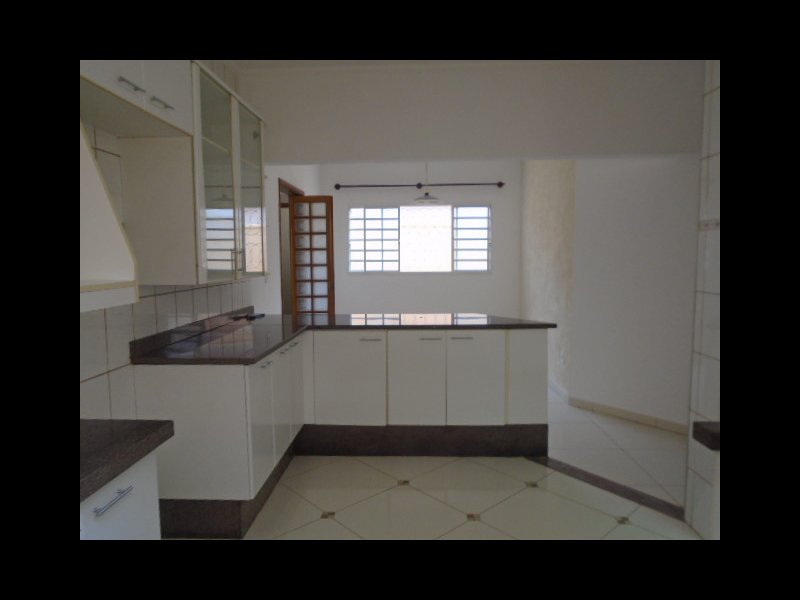 Casa à venda Vila Yamada com 160m² e 3 quartos por R$ 395.000 - 435844712-1deac45d-da31-40b6-94ad-490616223f2d.jpeg