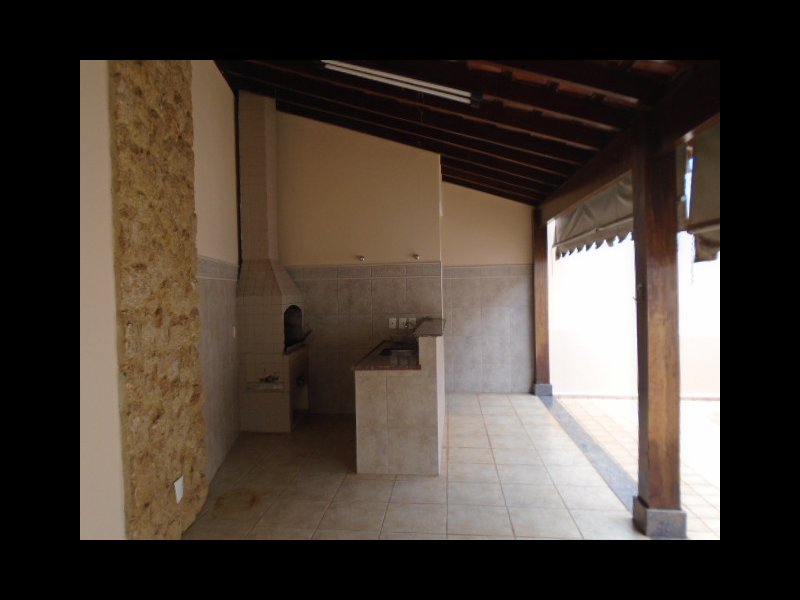 Casa à venda Vila Yamada com 160m² e 3 quartos por R$ 395.000 - 636091887-5ff1bcb4-cd21-4c53-9374-1cf319885ef3.jpeg