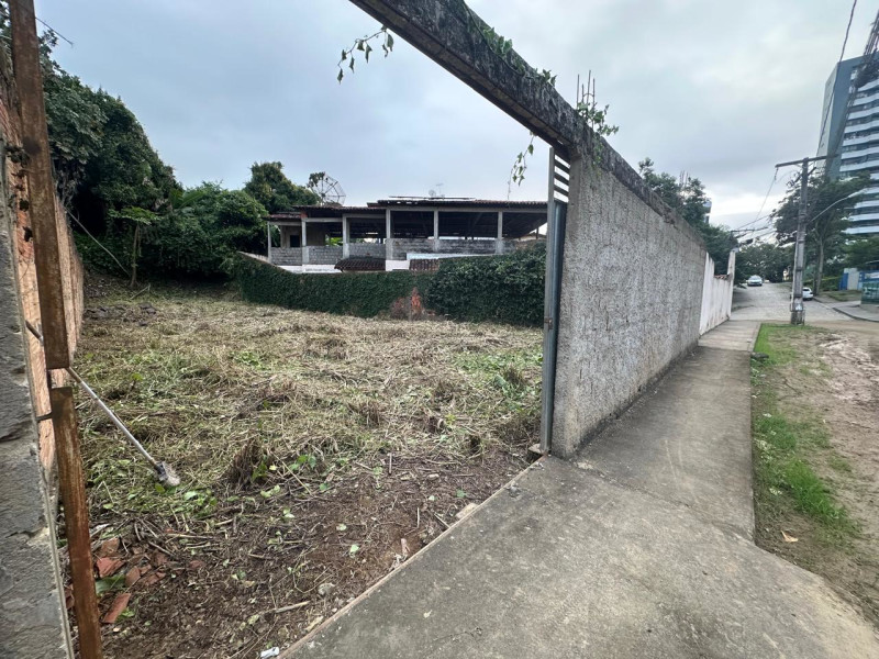 imóvel com 306m² - Jardim Vitória - Itabuna