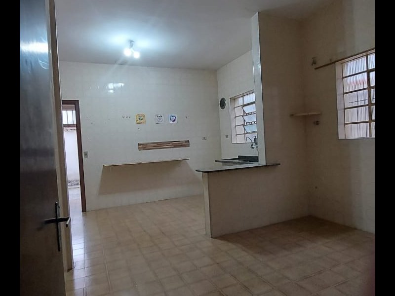 imóvel com 305m² - Centro - Caraguatatuba
