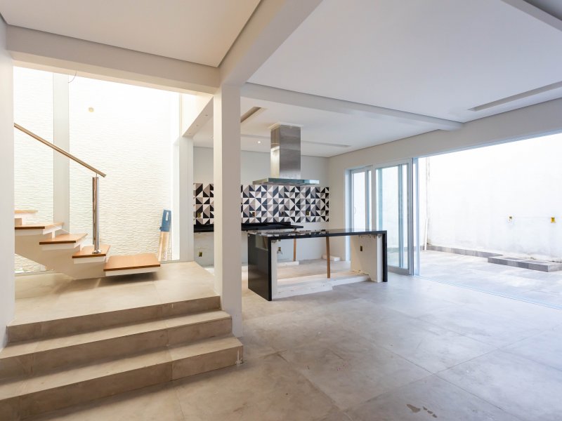 Casa à venda Vila Guedes com 246m² e 3 quartos por R$ 940.000 - 1764303890-112.jpg