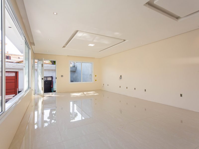 imóvel com 246m² - Vila Guedes - São Paulo