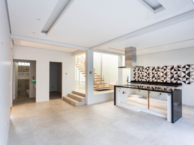 Casa à venda Vila Guedes com 246m² e 3 quartos por R$ 940.000 - 459845727-118.jpg