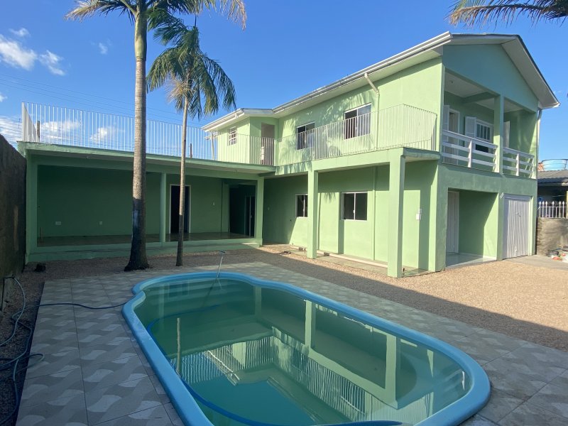 Casa à venda Vicentina com 280m² e 3 quartos por R$ 390.000 - 1497525597-56fd4575-d3a4-484b-9199-89244c9f4606.jpeg