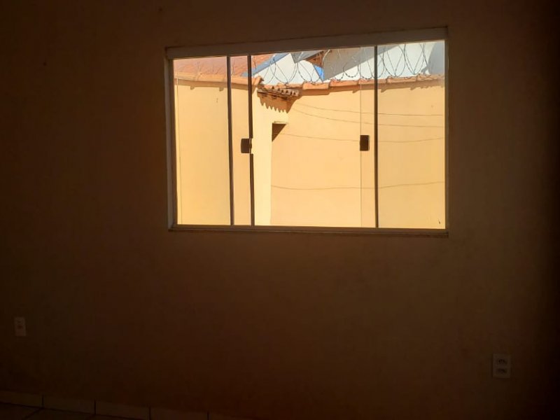 Casa à venda Parque das Oliveiras com 60m² e 2 quartos por R$ 215.000 - 1613147812-whatsapp-image-2020-10-06-at-14.jpeg