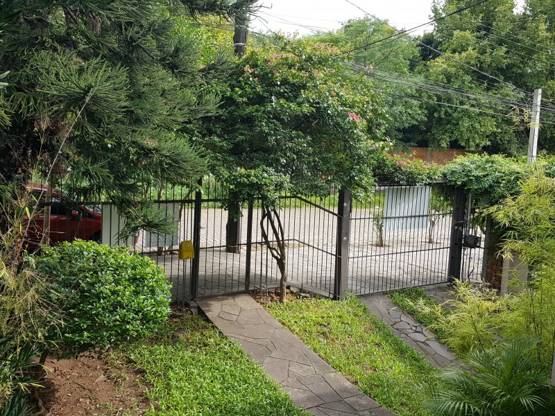 imóvel com 296m² - Teresópolis - Porto Alegre