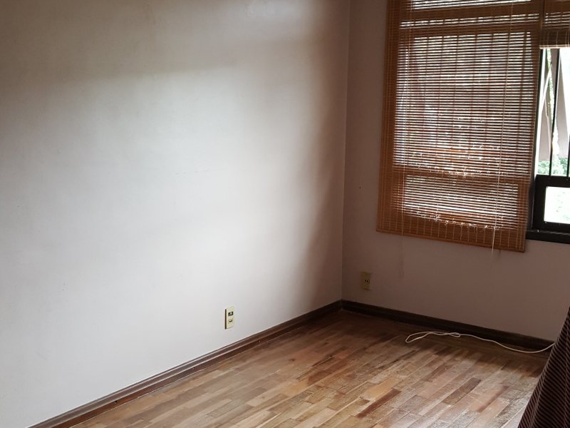 imóvel com 296m² - Teresópolis - Porto Alegre