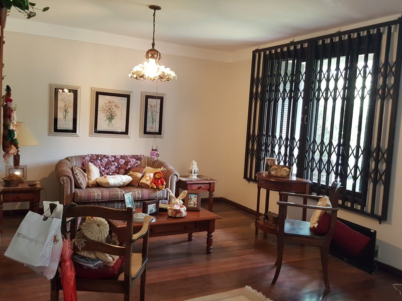 imóvel com 296m² - Teresópolis - Porto Alegre