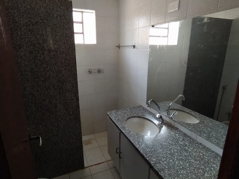 Casa à venda Centro com 300m² e 4 quartos por R$ 450.000 - 1304807501-3ff31291-884e-4a85-b551-087a7d7ba5e31.JPG