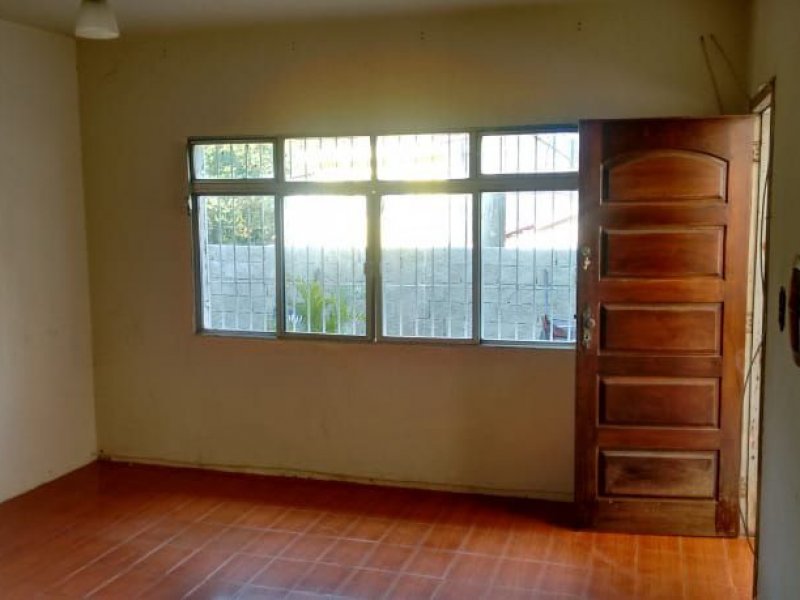 Casa à venda Jardim Celeste com 300m² e 3 quartos por R$ 400.000 - 512668899-b2c1b7a8-8836-4b66-84fd-d4ba308b606a.jpg