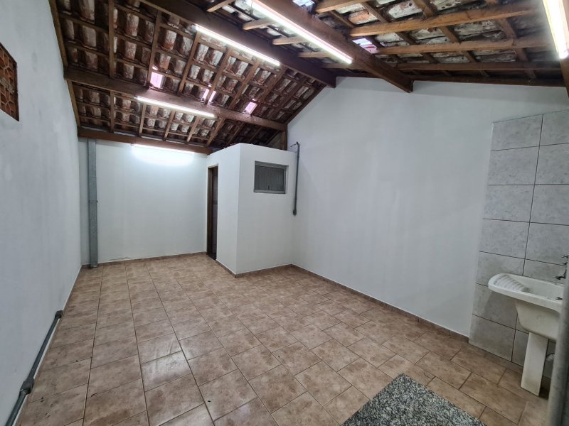 Casa à venda Jardim dos Lírios com 68m² e 2 quartos por R$ 170.000 - 1451272787-10.jpg