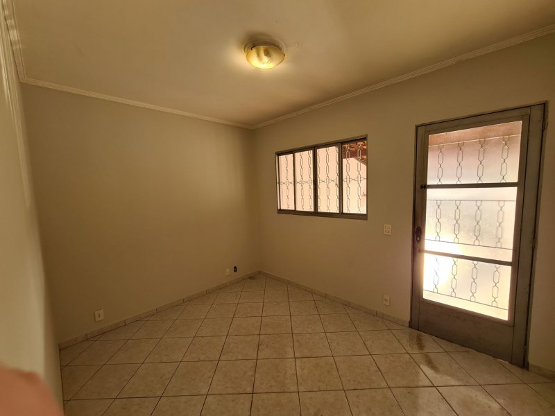Casa à venda Jardim dos Lírios com 68m² e 2 quartos por R$ 170.000 - 1528565080-4.jpg
