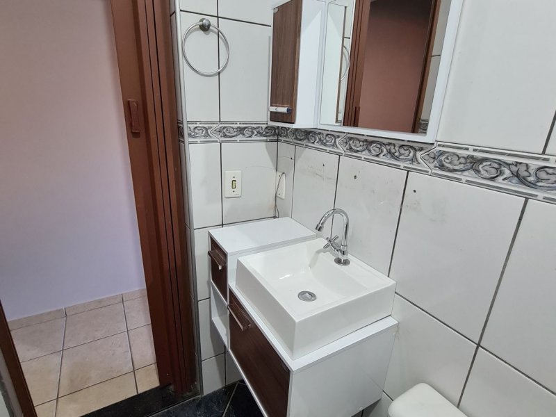 Casa à venda Jardim dos Lírios com 68m² e 2 quartos por R$ 170.000 - 515338610-17.jpg