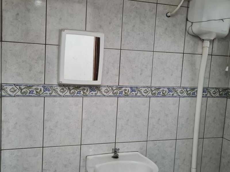 Casa à venda Jardim dos Lírios com 68m² e 2 quartos por R$ 170.000 - 822976224-12.jpg