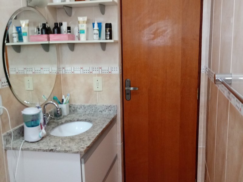 Casa à venda Vila Valença com 140m² e 3 quartos por R$ 630.000 - 1047774634-wc-suite2.jpg