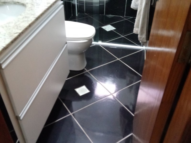 Casa à venda Vila Valença com 140m² e 3 quartos por R$ 630.000 - 1242117486-wc-social1.jpg