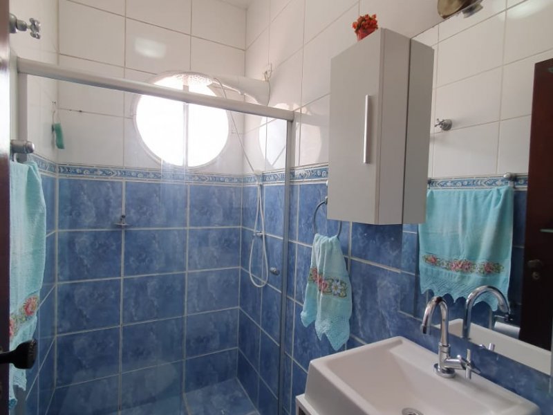 Casa à venda Jardim Bom Refúgio com 170m² e 3 quartos por R$ 630.000 - 1639626975-2bdb4930-04d7-4e9a-a2d0-2b036e817acc.jpeg