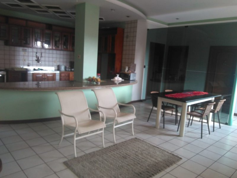 imóvel com 550m² - Cachoeirinha - Manaus