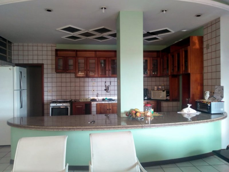 imóvel com 550m² - Cachoeirinha - Manaus