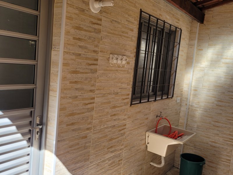 imóvel com 61m² - Vl. Santa Maria - Poá